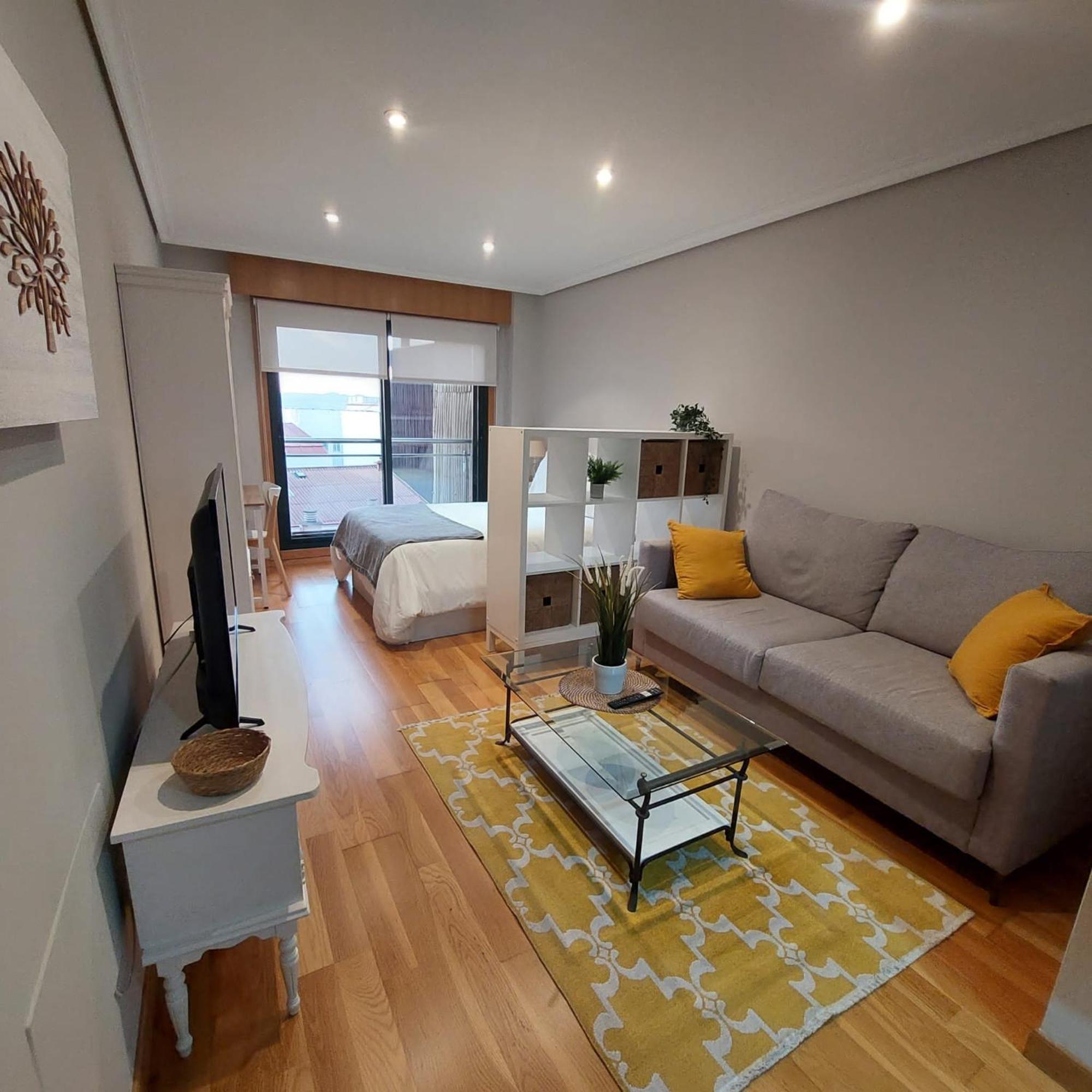 Estudio Centrico Con Garaje Y Vistas Al Mar. Vigo Ngoại thất bức ảnh