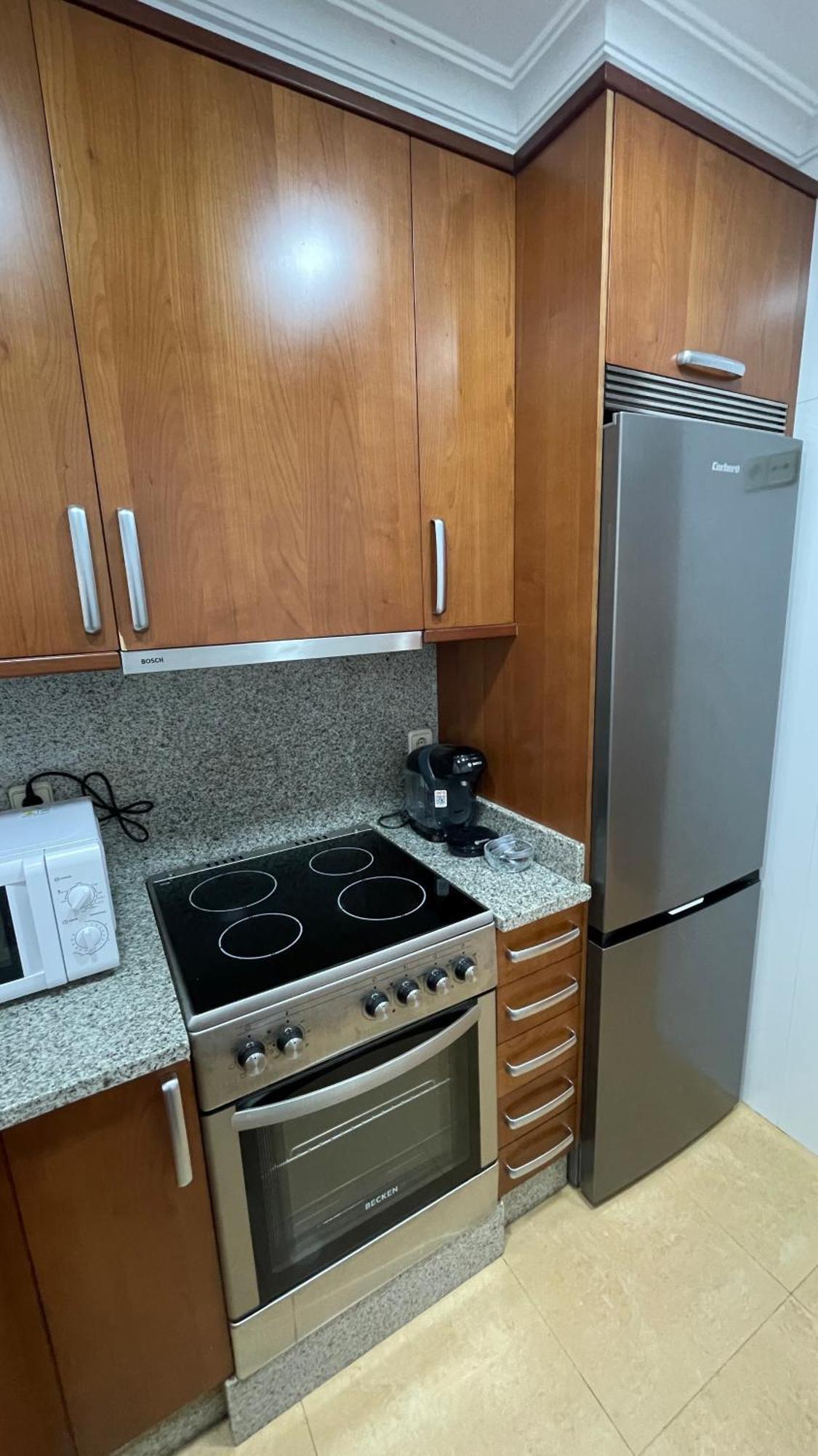 Estudio Centrico Con Garaje Y Vistas Al Mar. Vigo Ngoại thất bức ảnh